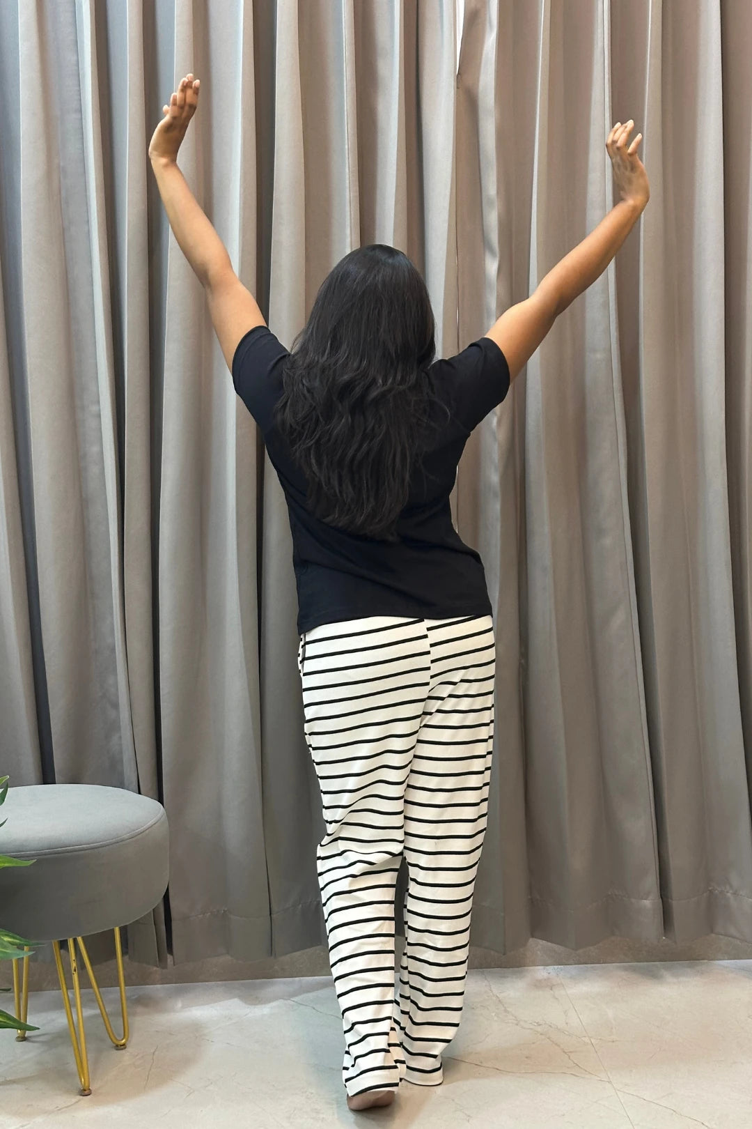 Bow Striped Women's Printed Night Suit