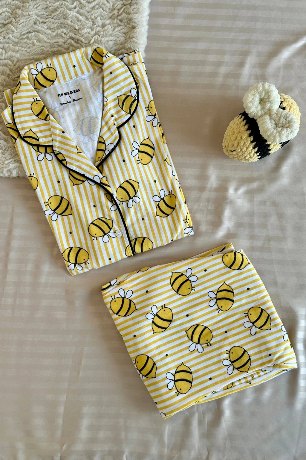 Bumble Bee-Women's Pyjama Set
