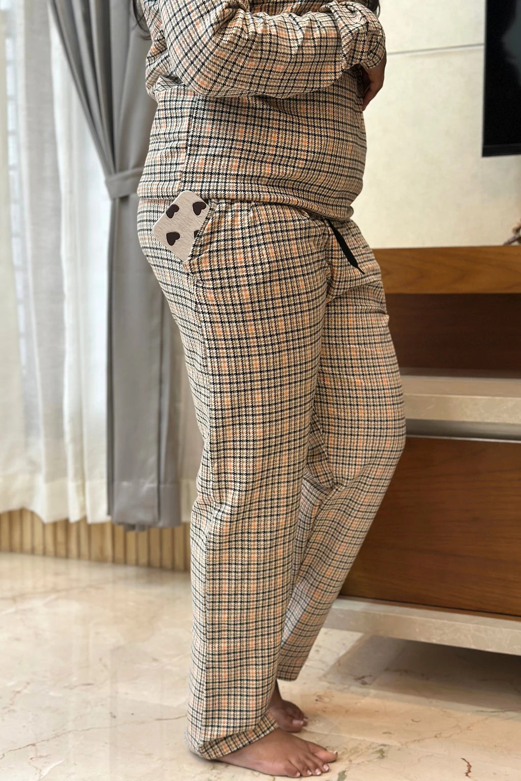 Houndstooth Beige Full Sleeve Sweatshirt Pant for Women